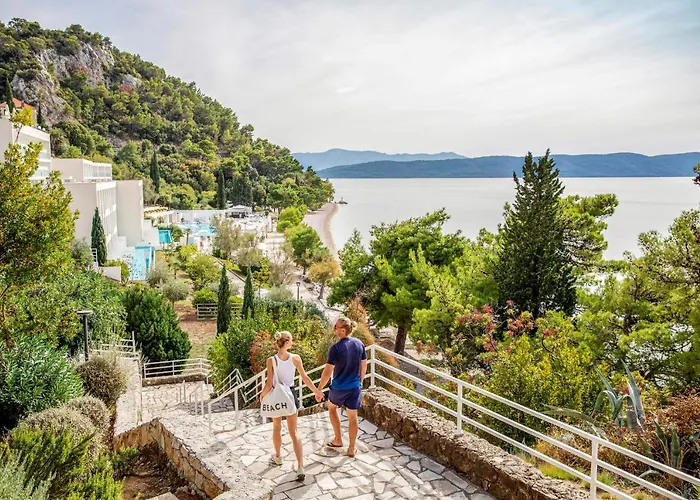 Igrane Hotels