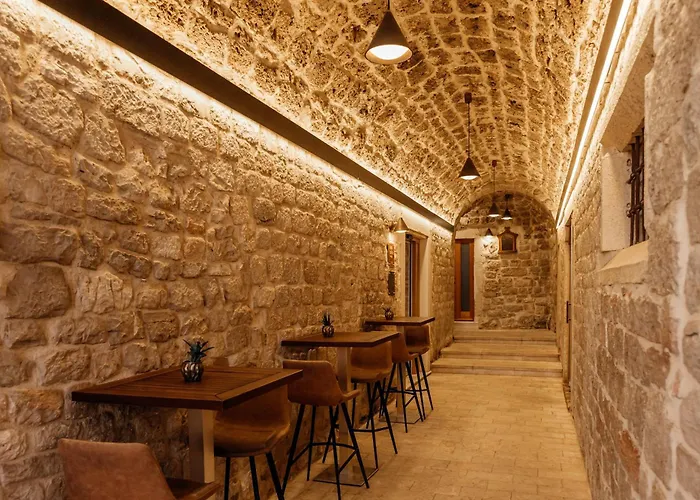 Vinisce Hotels